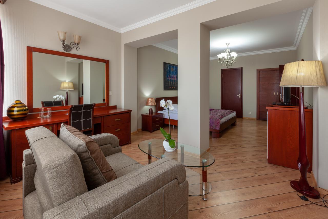 Penthouse Hotel Тбілісі Екстер'єр фото
