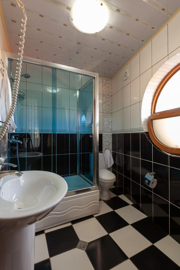 Penthouse Hotel Тбілісі Екстер'єр фото