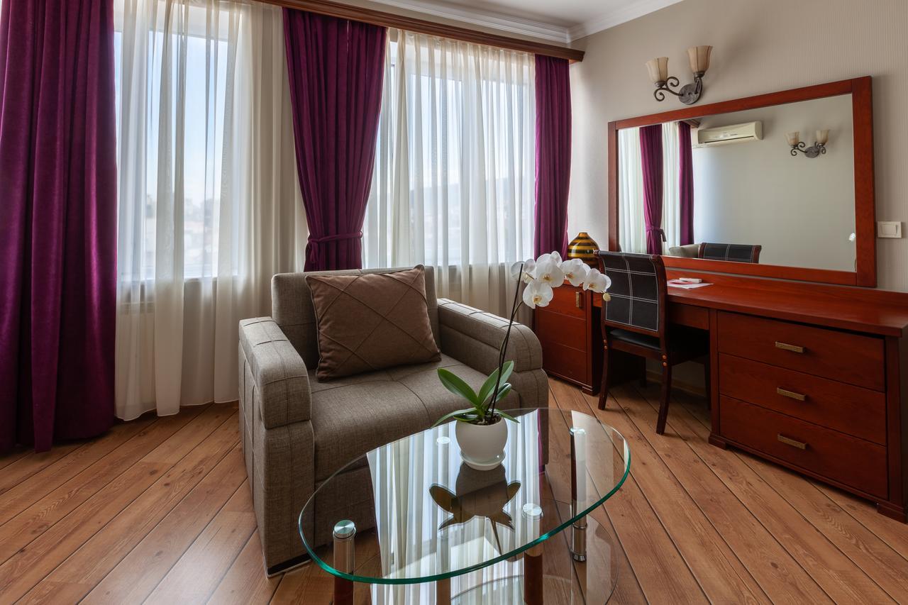 Penthouse Hotel Тбілісі Екстер'єр фото