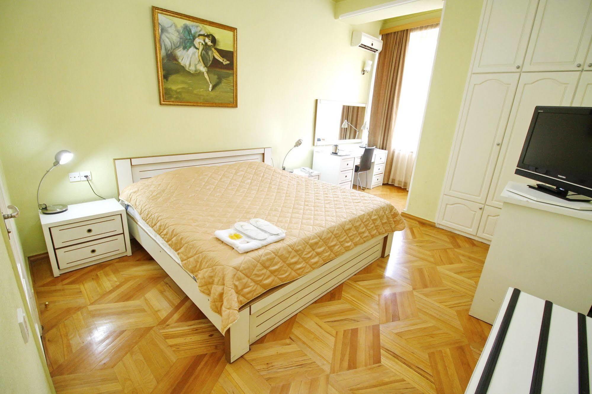 Penthouse Hotel Тбілісі Екстер'єр фото