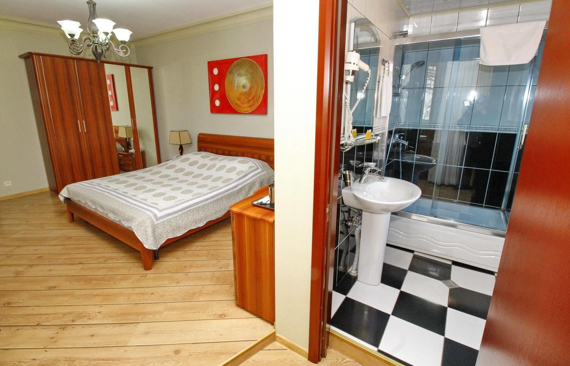 Penthouse Hotel Тбілісі Екстер'єр фото
