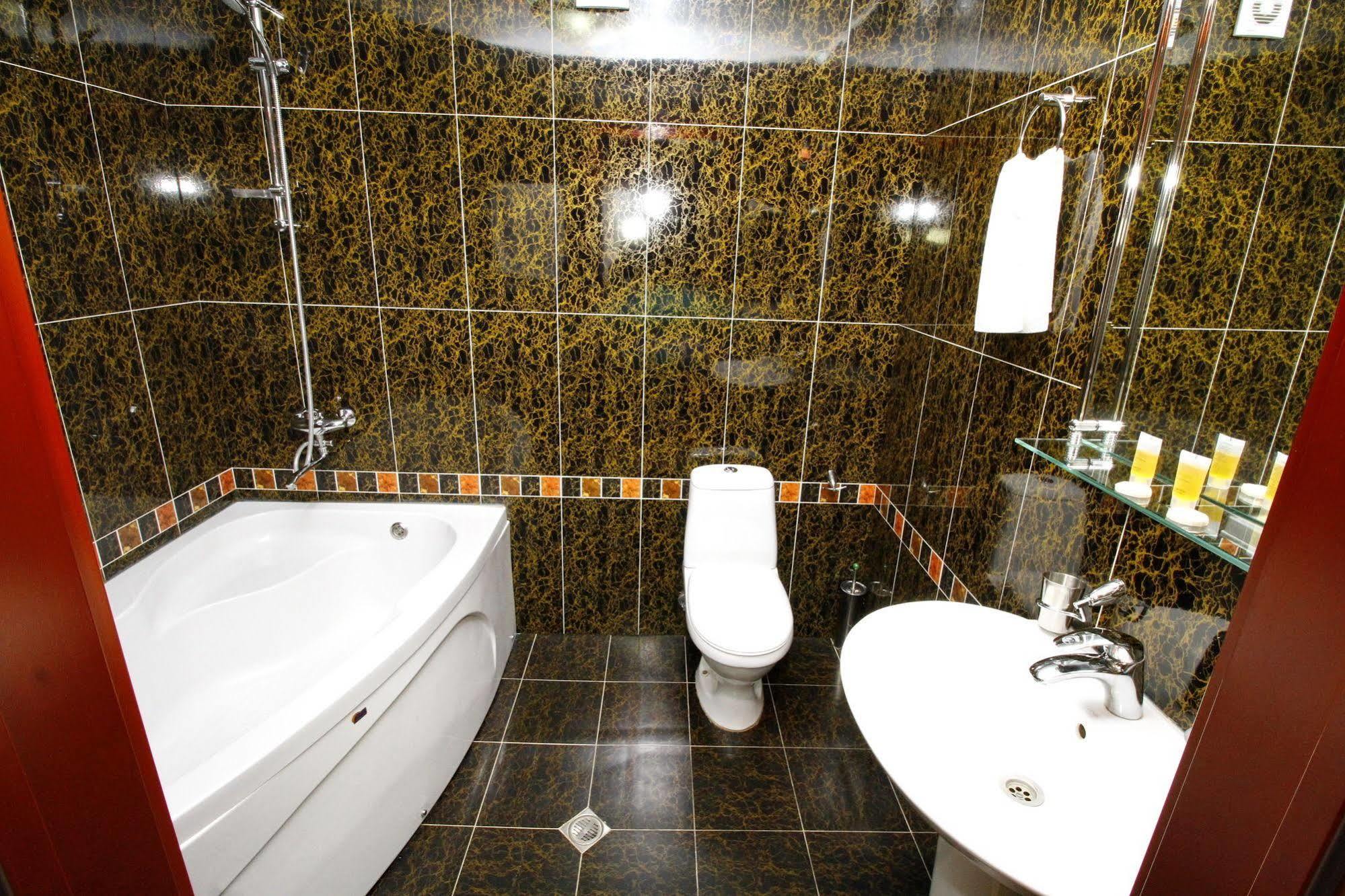 Penthouse Hotel Тбілісі Екстер'єр фото